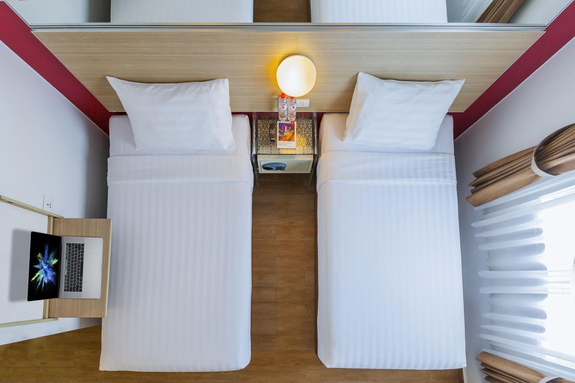 Monoloog Hotel Pekanbaru Kültér fotó