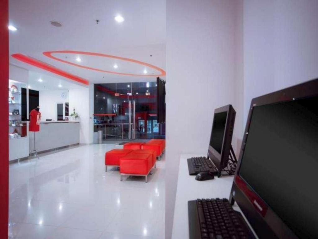 Monoloog Hotel Pekanbaru Kültér fotó